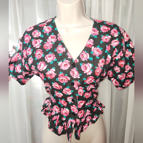 Vintage Peplum Floral Button-Up Top - Picture 4 of 8